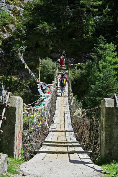 High Mountain Bridge Himalayas Mountain Range Nepal Area — Stock Photo, Image