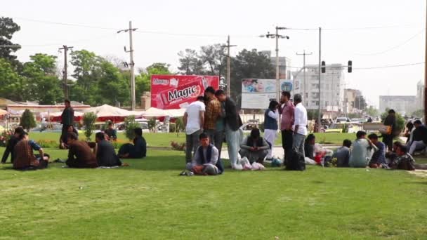 Población Local Centro Mazar Sharif Norte Afganistán Abril 2018 — Vídeos de Stock