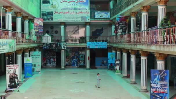 Personas Identificadas Centro Comercial Mazar Sharif Norte Afganistán 2019 — Vídeo de stock