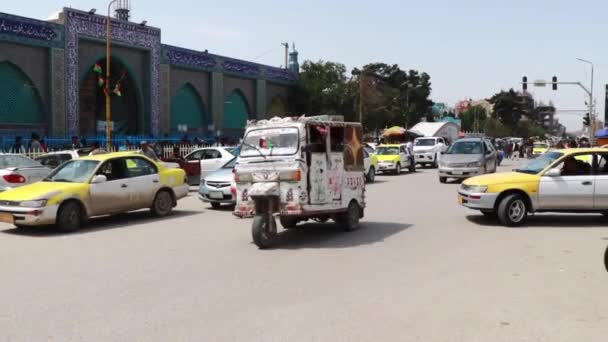 Pueblo Afgano Identificado Mezquita Azul Mazar Sharif Norte Afganistán 2018 — Vídeos de Stock