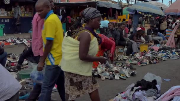 Niet Geïdentificeerde Mensen Een Markt Lusaka Hoofdstad Van Zambia Zuidelijk — Stockvideo