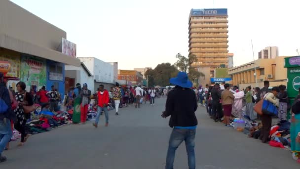 Неизвестные Улице Лусака Столица Замбии Южная Африка 2020 — стоковое видео