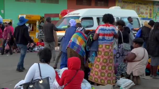 Niet Geïdentificeerde Mensen Lusaka Straat Hoofdstad Van Zambia Zuidelijk Afrika — Stockvideo