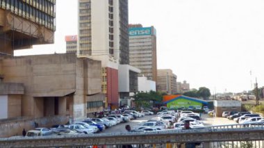 2020 'de Güney Afrika Zambiya' nın başkenti Lusaka 'daki Toplum İş Parkı' ndaki Hilton Garden Inn 'in otoparkında.
