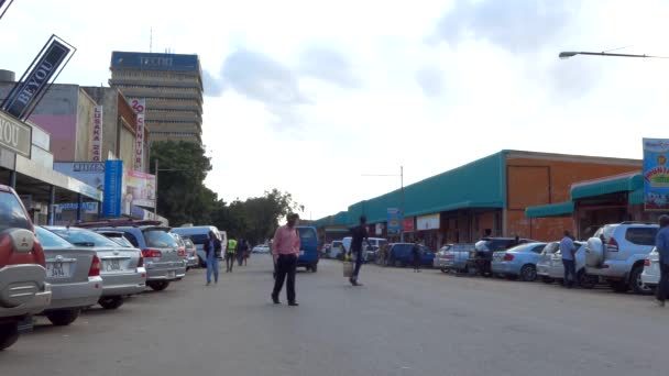 Traffico Stradale Persone Non Identificate Lusaka Capitale Dello Zambia Africa — Video Stock