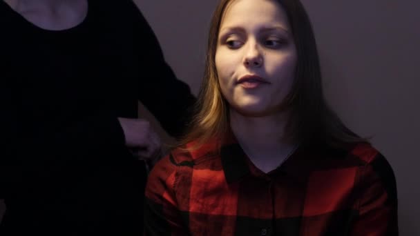 Anya, lánya haj 4k hullámzást Uhd — Stock videók