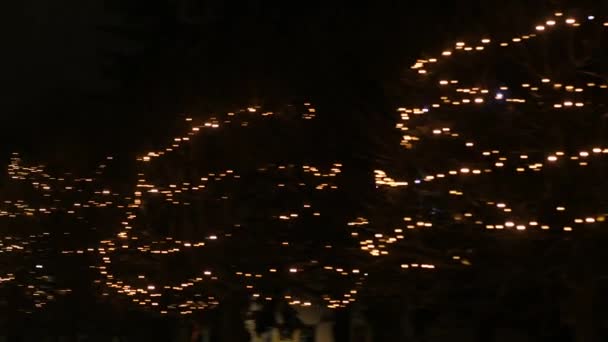 Lumières dans une rue nocturne. 4K UHD — Video