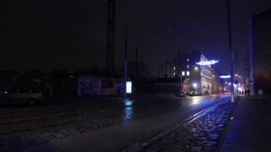 Gece şehir. 4k Uhd