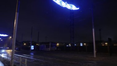 Gece şehir. 4k Uhd