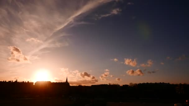 Mörka belysning dramatisk sky timelapse — Stockvideo