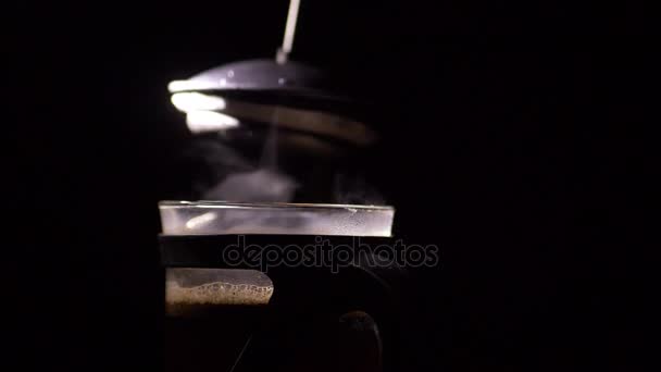 Пивоварение кофе Slow Motion — стоковое видео
