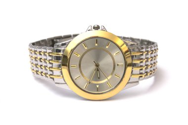 Beyaz izole altın kol saati