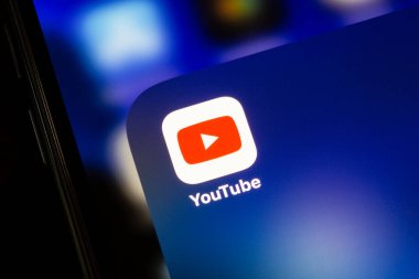 Ostersund, İsveç - 23 Mayıs 2020: YouTube uygulama simgesi. YouTube bir Amerikan çevrimiçi video paylaşım platformudur. 