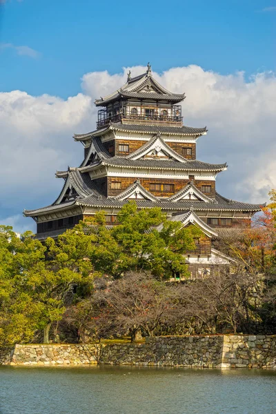 Hiroshima kasteel, de prefectuur Hiroshima, Japan. — Stockfoto