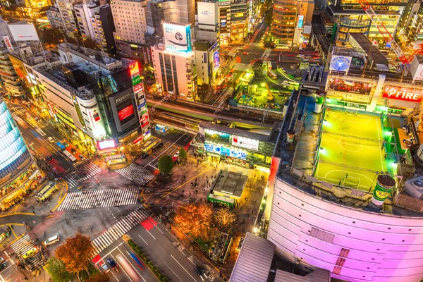 Widok z lotu ptaka dzielnicy Shibuya i Przejście Shibuya, Tokio. — Zdjęcie stockowe