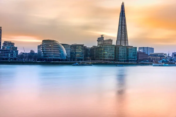 Tower Bridge, Blick aus der Scherbe, London, Großbritannien — Stockfoto