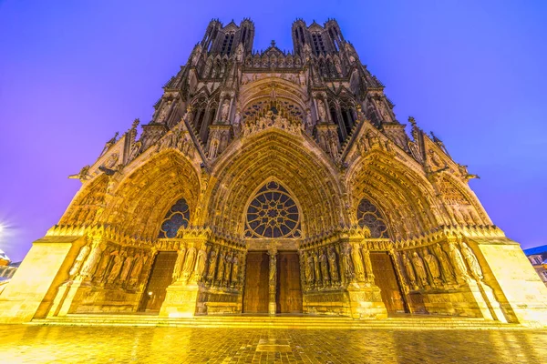 Notre-Dame van Reims kathedraal, Frankrijk — Stockfoto