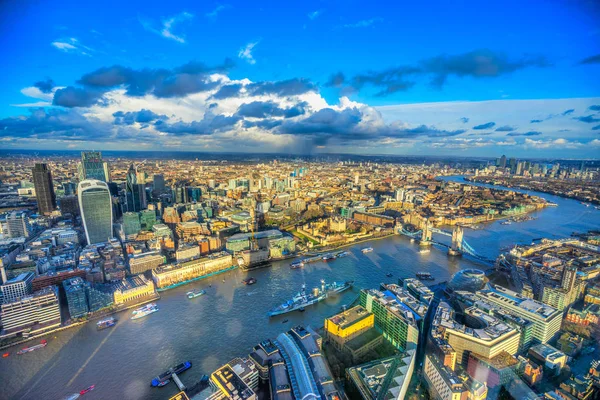 Tower Bridge, utsikten från the Shard, London, Uk — Stockfoto