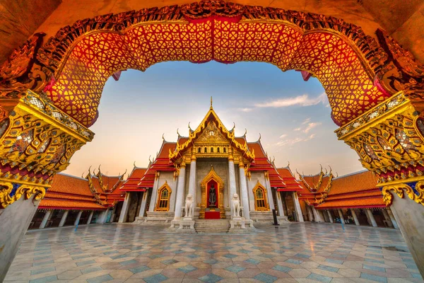 Wat Benchamabophit Dusit wanaram. Bangkok, Thaïlande . — Photo