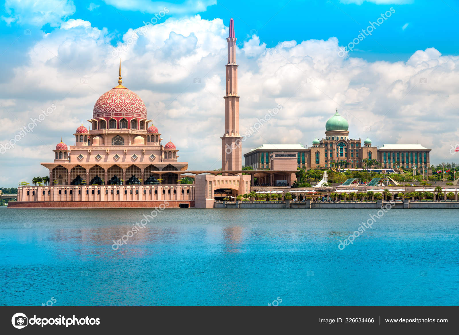 1 013 Putra Mosque Stock Photos Free Royalty Free Putra Mosque Images Depositphotos