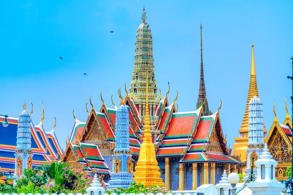 The Bangkok Wat Phra Kaew and Grand Palace complex.  Bangkok, Th — Stock Photo, Image