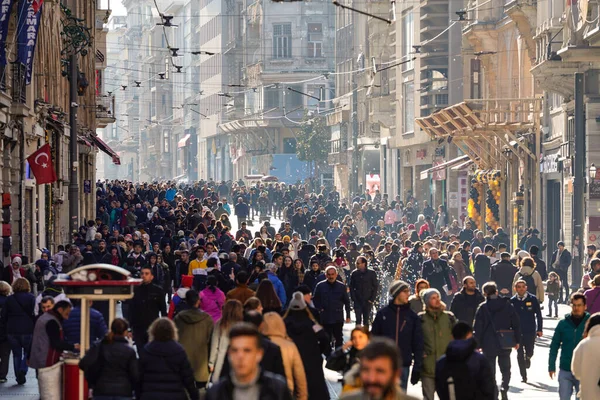 伊斯坦布尔Istiklal Cadesi,土耳其 — 图库照片