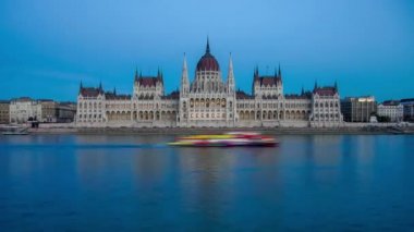 Budapeşte, Macaristan Parlamentosu ve Zincir Köprüsü 'nün günbatımında zaman aşımı, Çek Cumhuriyeti
