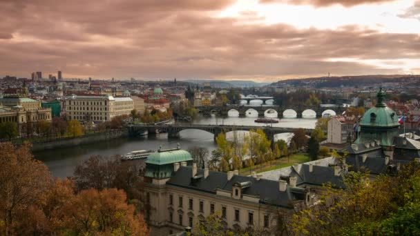 Timelapse Van Praagse Bruggen Bij Zonsondergang Praag Tsjechië — Stockvideo