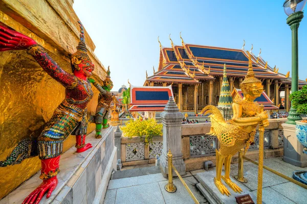 Wat Phra Kaew e Grand Palace complesso. Bangkok, Thailandia . — Foto Stock