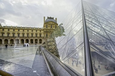 louvre Müzesi Paris, Fransa