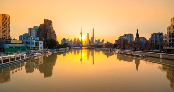 Shanghai Skyline, vue depuis le Bund, Chine — Photo