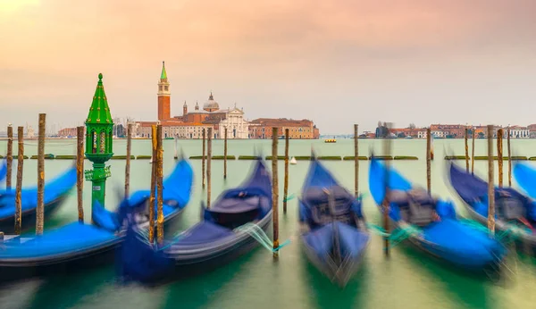 Venedig Gondel Vor Dem Markusplatz Basilika San Giorgio Maggiore Hintergrund — Stockfoto