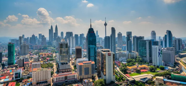 Vista panorámica del horizonte de Kuala Lumpur, Malasia . —  Fotos de Stock