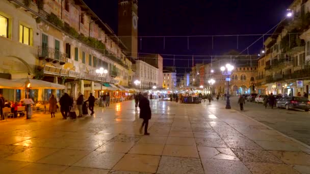 Verona Italien Januari 2020 Tiden Går För Människor Som Vandrar — Stockvideo