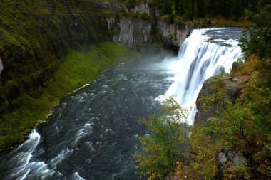Mesa Falls büyük şelale River Canyon güçlü