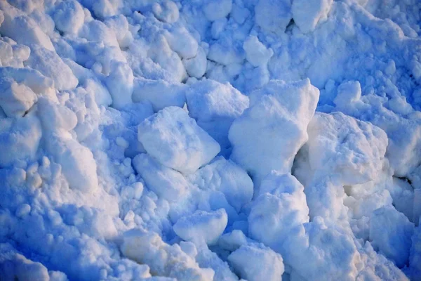 Derivas y patrones de nieve fresca en invierno — Foto de Stock