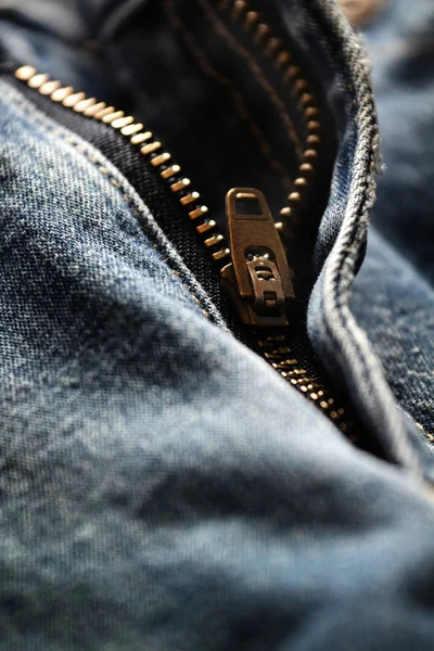 Cerniera su indossato Blue Jeans — Foto Stock