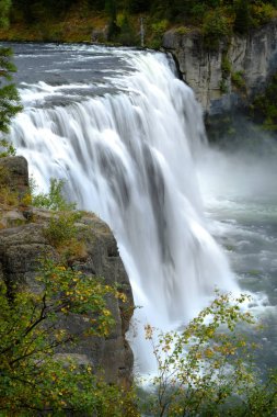 Mesa Falls şelale Kanyonu Gorge su Wilderness içinde