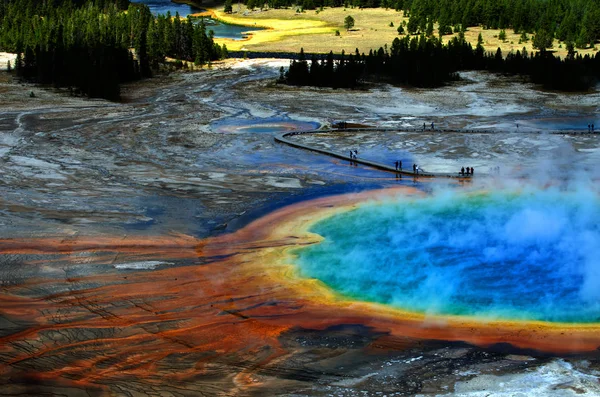 Grand Prismatic Pool at Yellowstone National Park — Stock Photo, Image