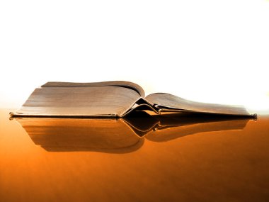 Resepsiyon yansıma kütüphane ile ilgili kitap