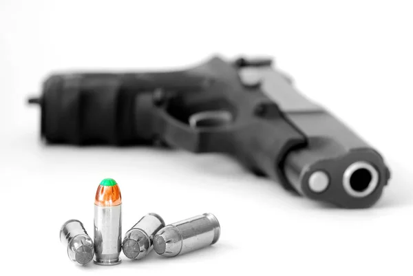 Bullets and Gun for Military or Self Defense — Stock Photo, Image