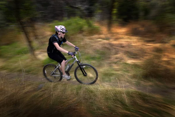 Girl Woman Mountain Biking — Stock Photo, Image