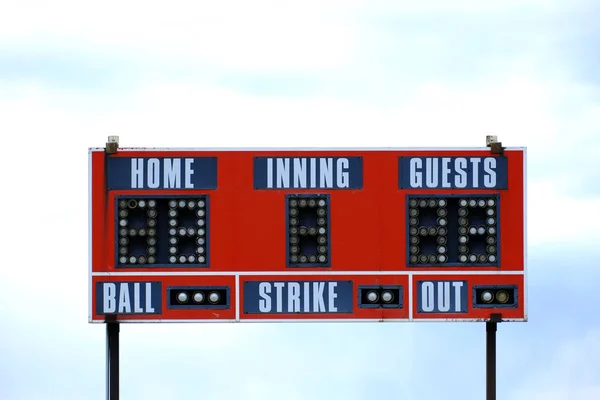 Red Baseball ScoreBoard for Game with Sky — Stock Photo, Image