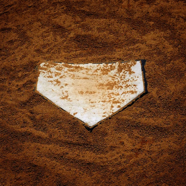 Beyzbol Homeplate için kahverengi kir içinde geçmiş zaman Amerikan spor — Stok fotoğraf
