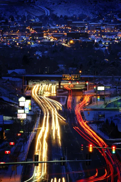 Δρόμος Στην Πόλη Νύχτα Θολή Αυτοκίνητα Speeding Road Street — Φωτογραφία Αρχείου