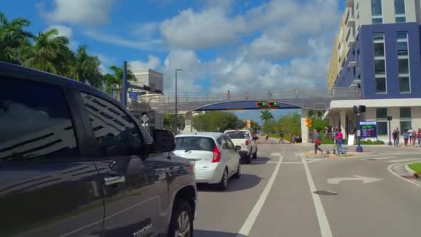 Florida International University çevresinde sürüş — Stok video