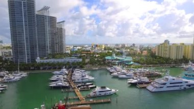 Şaşırtıcı Miami Beach marina sahne