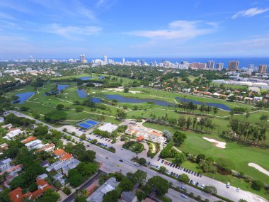 Havadan görüntü Miami Beach golf sahası manzara