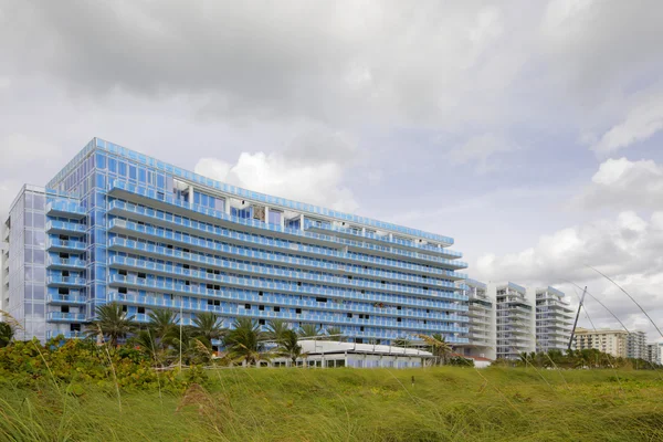 Surf Club Four Seasons Surfside — Zdjęcie stockowe