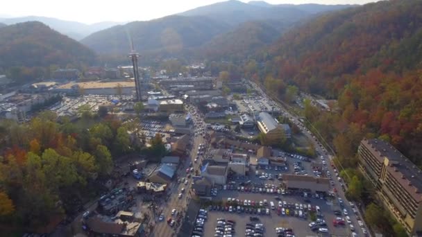 Aerial video tour Gatlinburg Tennessee USA — Stock Video